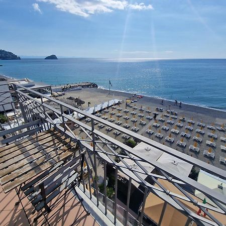 Hotel Miramare Spotorno Dış mekan fotoğraf