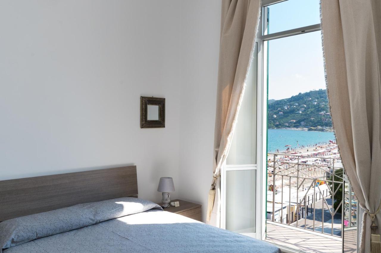 Hotel Miramare Spotorno Dış mekan fotoğraf