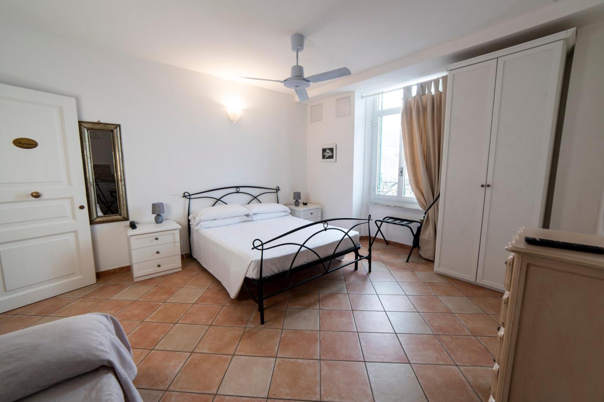 Hotel Miramare Spotorno Oda fotoğraf
