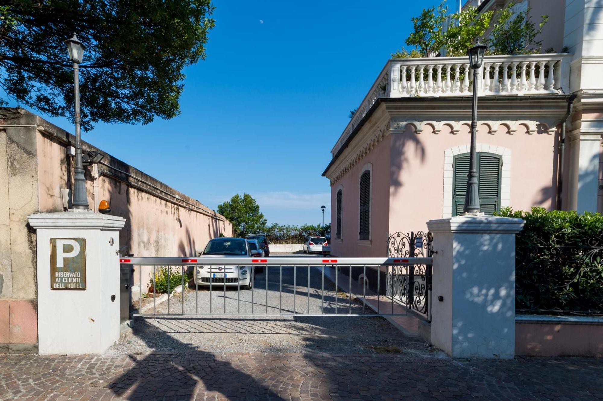 Hotel Miramare Spotorno Dış mekan fotoğraf