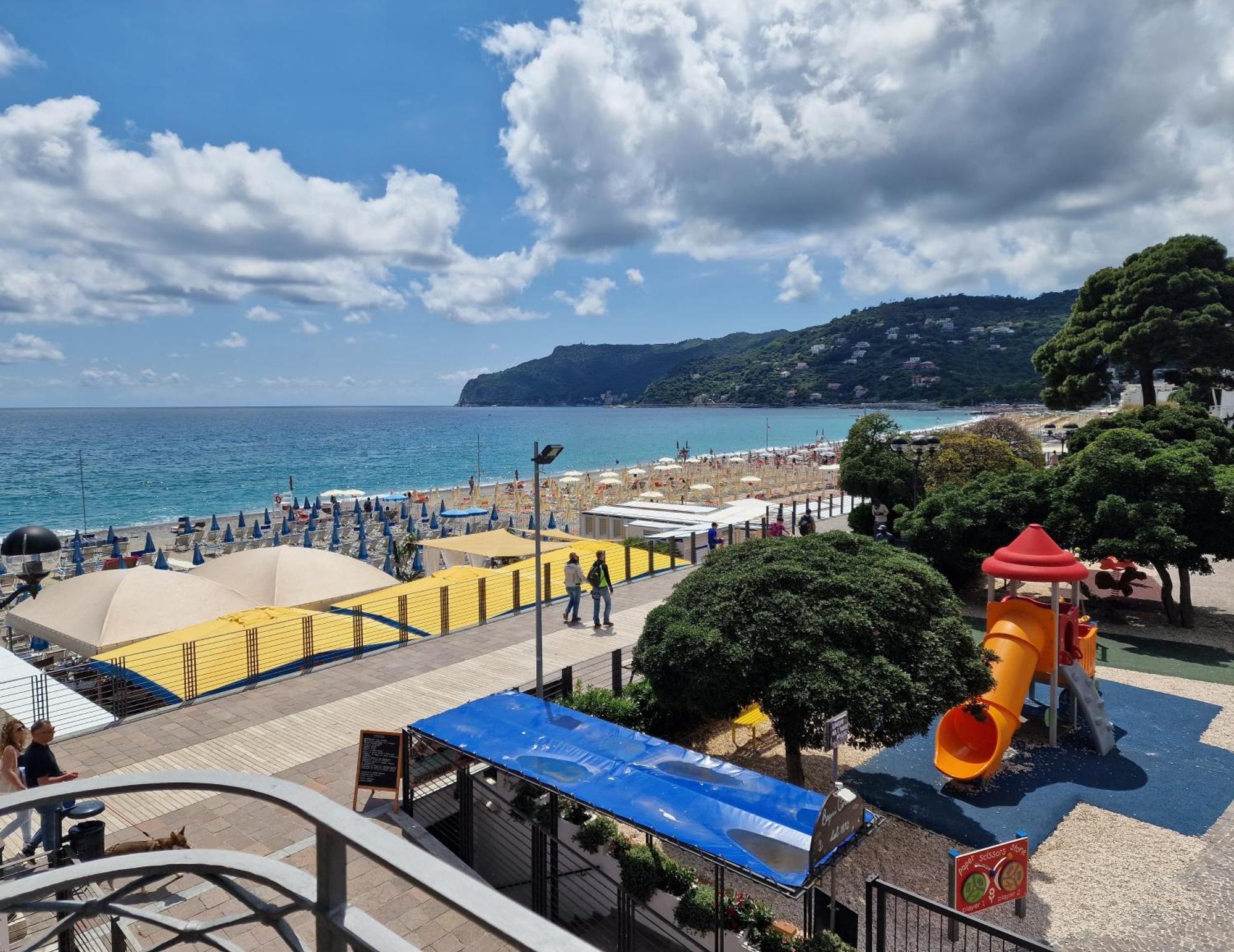 Hotel Miramare Spotorno Oda fotoğraf