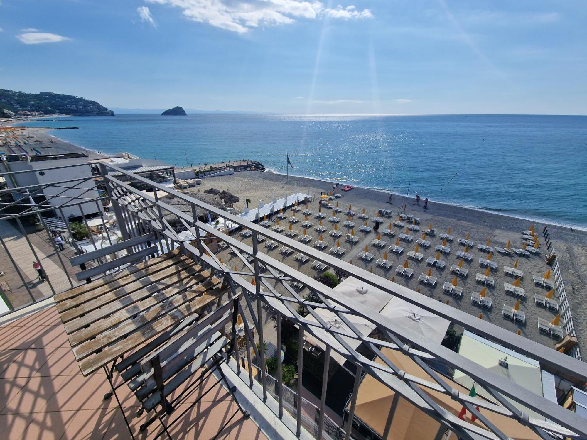 Hotel Miramare Spotorno Dış mekan fotoğraf